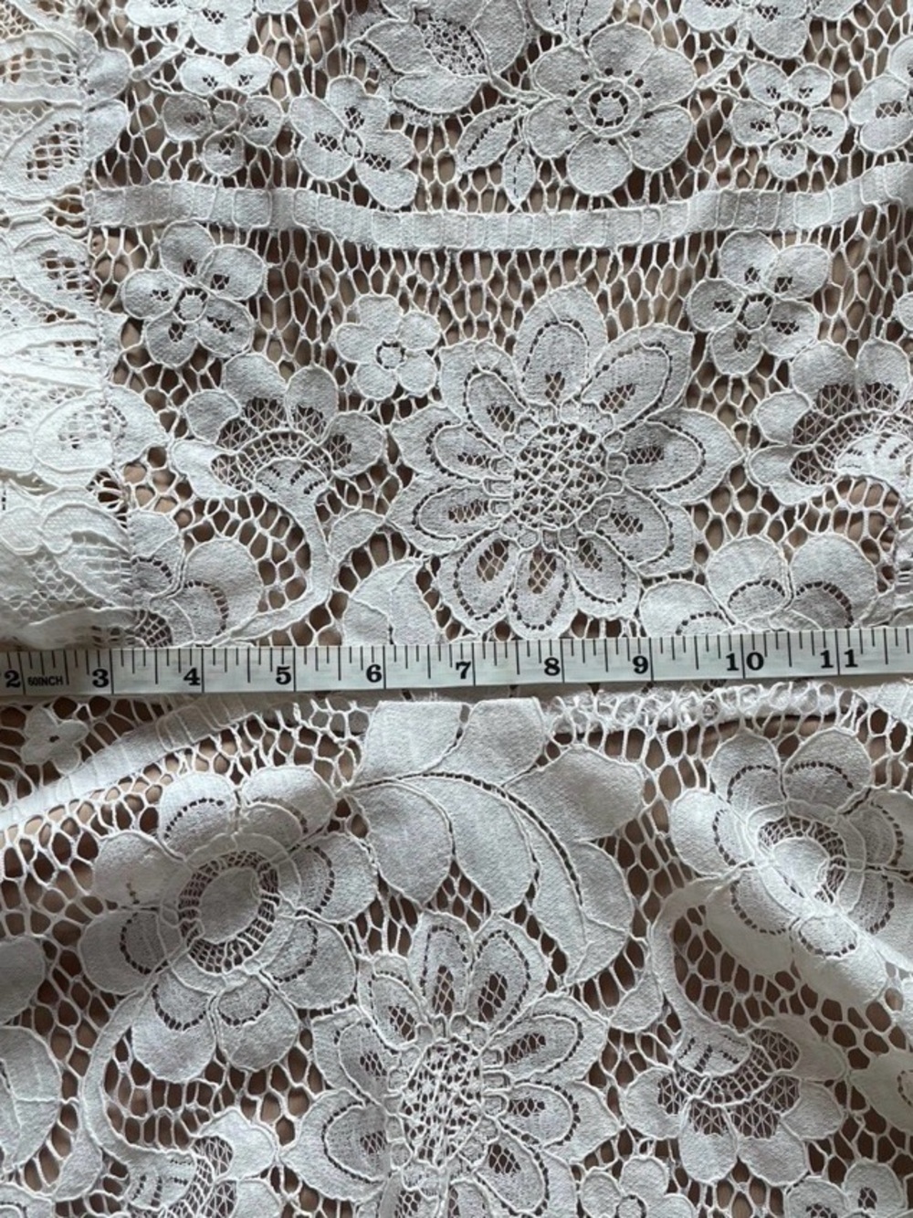 For Love and Lemon Giani White lace apron mini dress with open back and sides. - Picture 11 of 12
